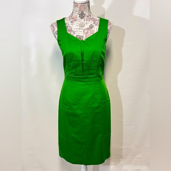 🛍️ALEX MARIE Kelly green sleeveless sheath dress size 6. - Picture 1 of 13
